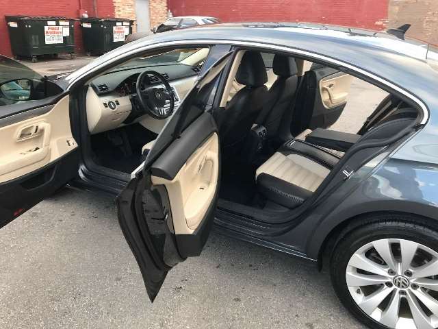 2011 Volkswagen CC Sport 4dr Sedan 6A